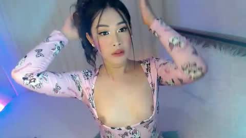 Ari online show from 09/16/25, 03:51