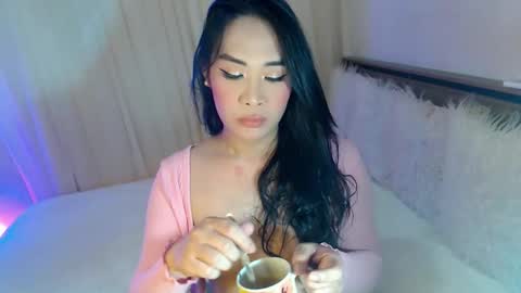 Ari online show from 12/21/25, 05:25