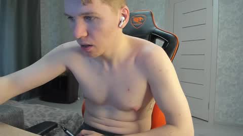 Pierre online show from 02/25/25, 01:39