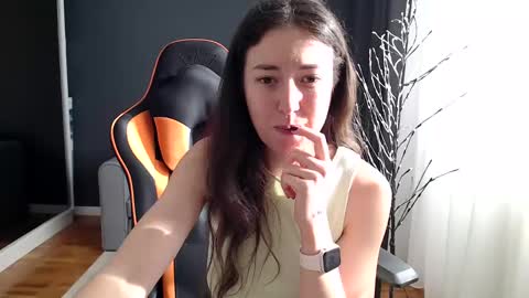 piscesgirl06 online show from 01/28/25, 08:57