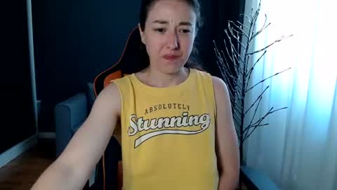 piscesgirl06 online show from 06/24/26, 03:49