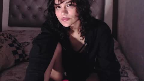 Snapshot of piscis_dreams chatting on 05/05/26, 01:24 PiscisDreams online show from 05/05/26, 01:24