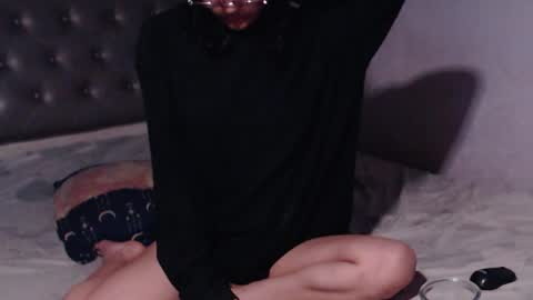 Snapshot of piscis_dreams chatting on 06/03/26, 12:02 PiscisDreams online show from 06/03/26, 12:02