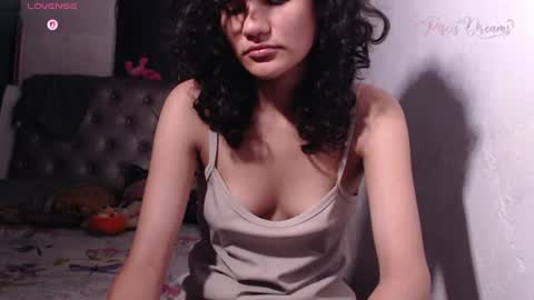 Snapshot of piscis_dreams chatting on 07/28/26, 11:39 PiscisDreams online show from 07/28/26, 11:39