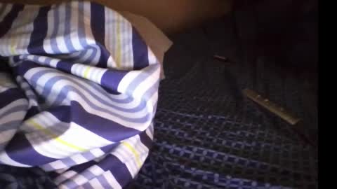 whom like be watching.i online show from 12/13/25, 11:32