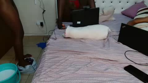 pixel online show from 02/17/26, 09:39