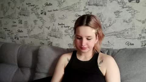 Caroline online show from 04/18/26, 04:16