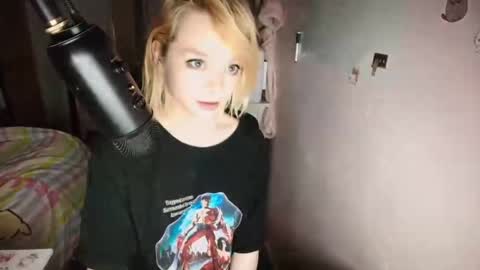 Kitty online show from 12/13/25, 10:26