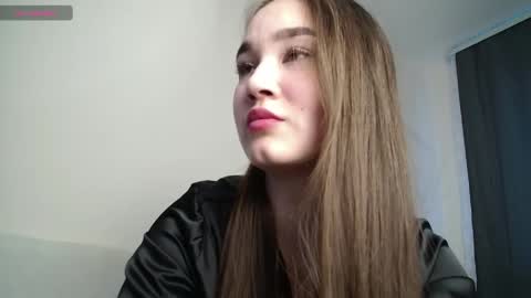 Lily online show from 04/30/26, 01:17