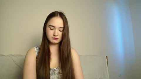 Lily online show from 05/09/26, 01:38