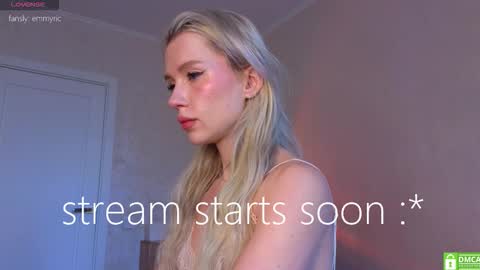 Snapshot of pixieprick chatting on 03/03/26, 11:05 Emmy and Edward online show from 03/03/26, 11:05