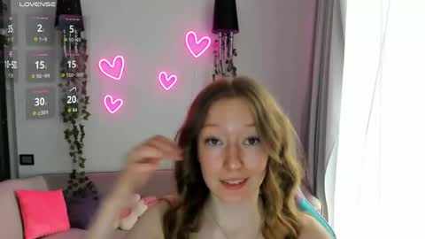 Snapshot of pixieurcrush chatting on 05/12/26, 03:20 Pixie Crush online show from 05/12/26, 03:20