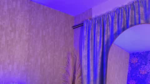 cris online show from 04/14/26, 02:28