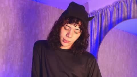 cris online show from 04/17/26, 04:59