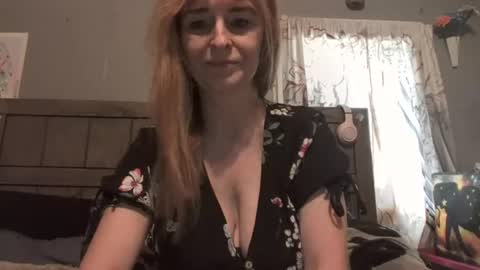 Snapshot of pizzedwife chatting on 06/14/26, 03:14 pizzedwife online show from 06/14/26, 03:14