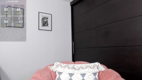 Angie Henao online show from 04/16/26, 06:52