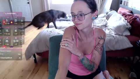 Plantbabeee online show from 09/21/25, 05:47