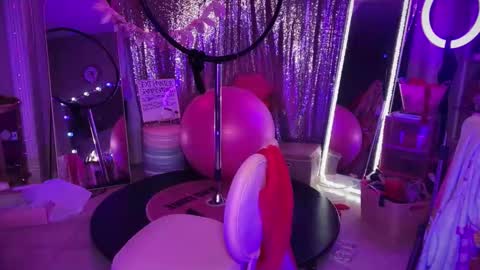 Dumb bimbo fuck doll online show from 02/15/26, 05:59