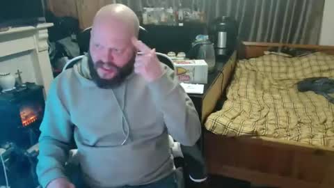 playboy_horny online show from 04/17/26, 10:57