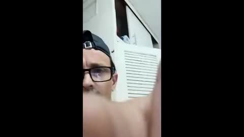 Snapshot of playboyalekz chatting on 03/29/26, 04:12 playboyalekz online show from 03/29/26, 04:12