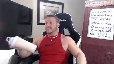 Player online show from 02/11/25, 04:22