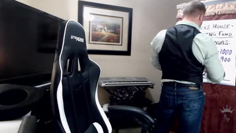 Player online show from 02/12/25, 04:54