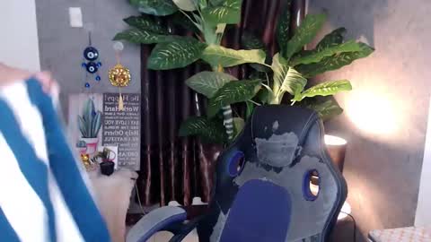 Kenzo online show from 01/04/25, 08:28