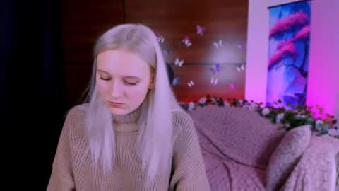 Sophie online show from 12/28/24, 01:38