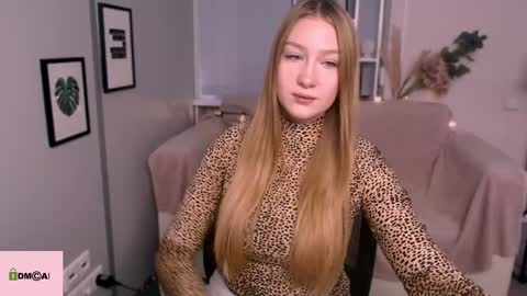 Sophie online show from 01/04/25, 10:27