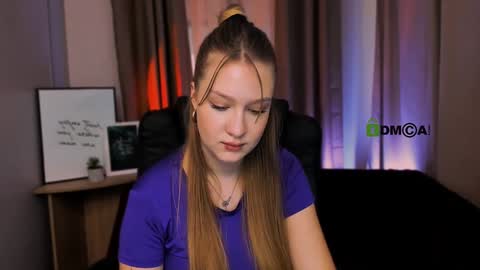 Sophie online show from 01/30/25, 01:42