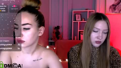 Sophie online show from 02/10/25, 08:42