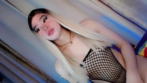 kate online show from 11/16/25, 01:11