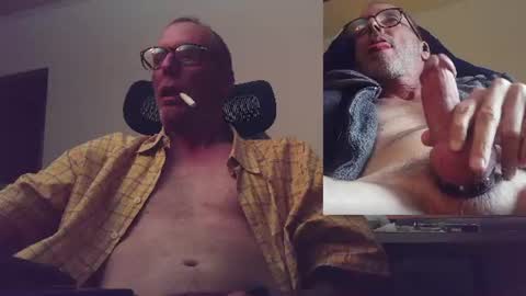 Snapshot of playfuljoy chatting on 08/07/26, 02:35 StudMan online show from 08/07/26, 02:35