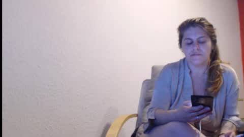 PlayfulSamira online show from 04/27/26, 06:39