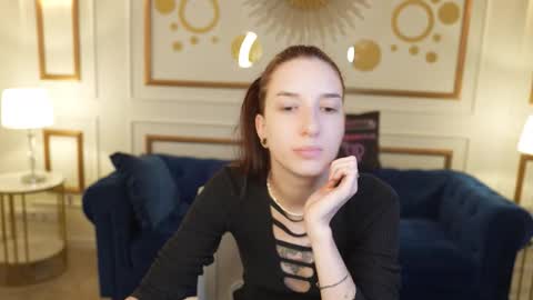 Lana online show from 11/08/25, 11:10