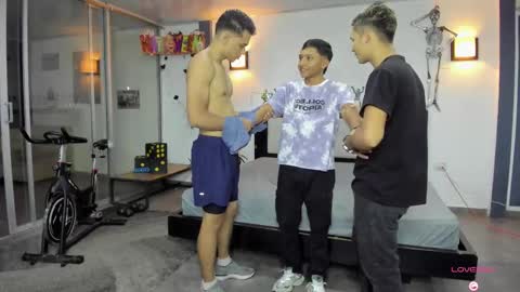   online show from 10/06/25, 11:13