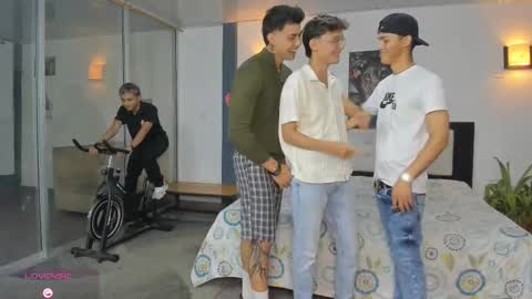   online show from 11/15/25, 10:59