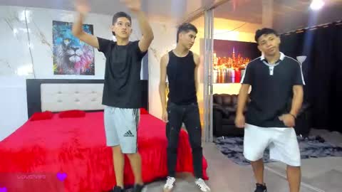   online show from 03/22/26, 11:19