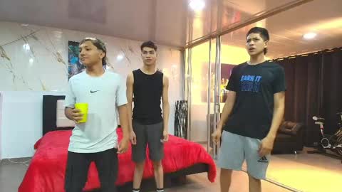   online show from 04/11/26, 11:31