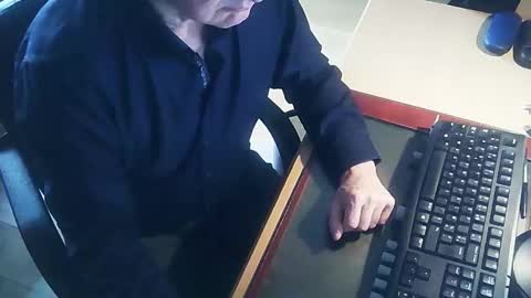 littlenounours online show from 02/06/26, 08:29