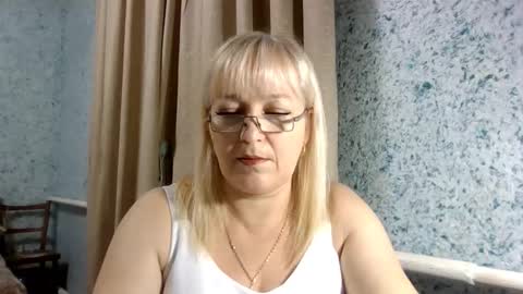 Snapshot of playm3soft chatting on 11/27/25, 06:10 playm3soft online show from 11/27/25, 06:10