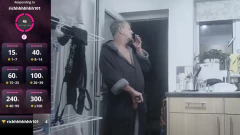 Play Me online show from 10/18/25, 04:26