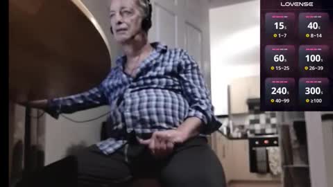 Play Me online show from 12/15/25, 04:22