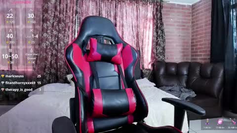 Snapshot of playsweetfer chatting on 12/05/24, 06:44 Ashely3 online show from 12/05/24, 06:44