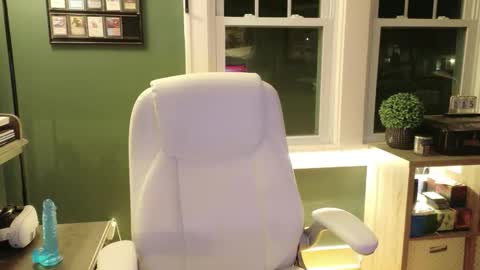 playwithbrittany online show from 12/14/25, 12:38