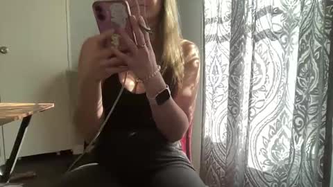 Caity online show from 11/14/25, 05:22