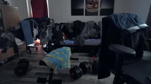 Hello ask me  . Im glad  to see you here in my room. Welcome PVT is open online show from 04/05/26, 08:33