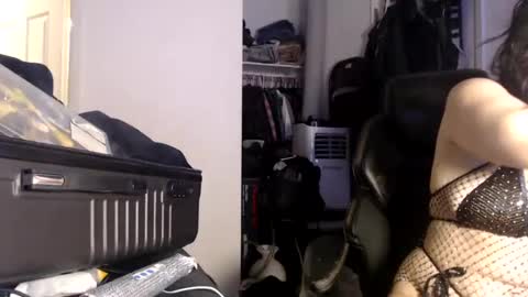 pleasantdinosaurus7537 online show from 10/08/25, 03:59