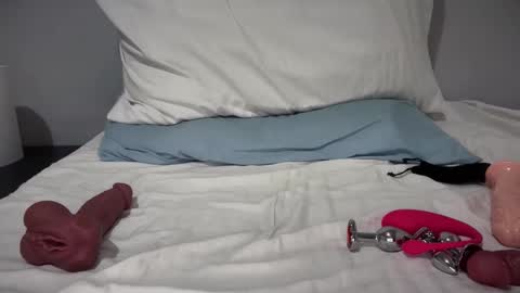 MirIsk online show from 11/15/25, 04:14