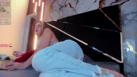 JUAN AND JULI online show from 03/07/25, 11:38